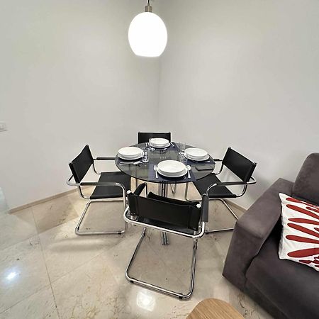 Estupendo Apartamento Junto A Plaza De Espana Sevilla Bagian luar foto